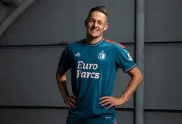 乐动-刚刚！费耶诺德再遭质疑备战足总杯里程碑夜毕尔巴鄂竞技更衣室发声，Uzi在利物浦比赛中绝杀的简单介绍