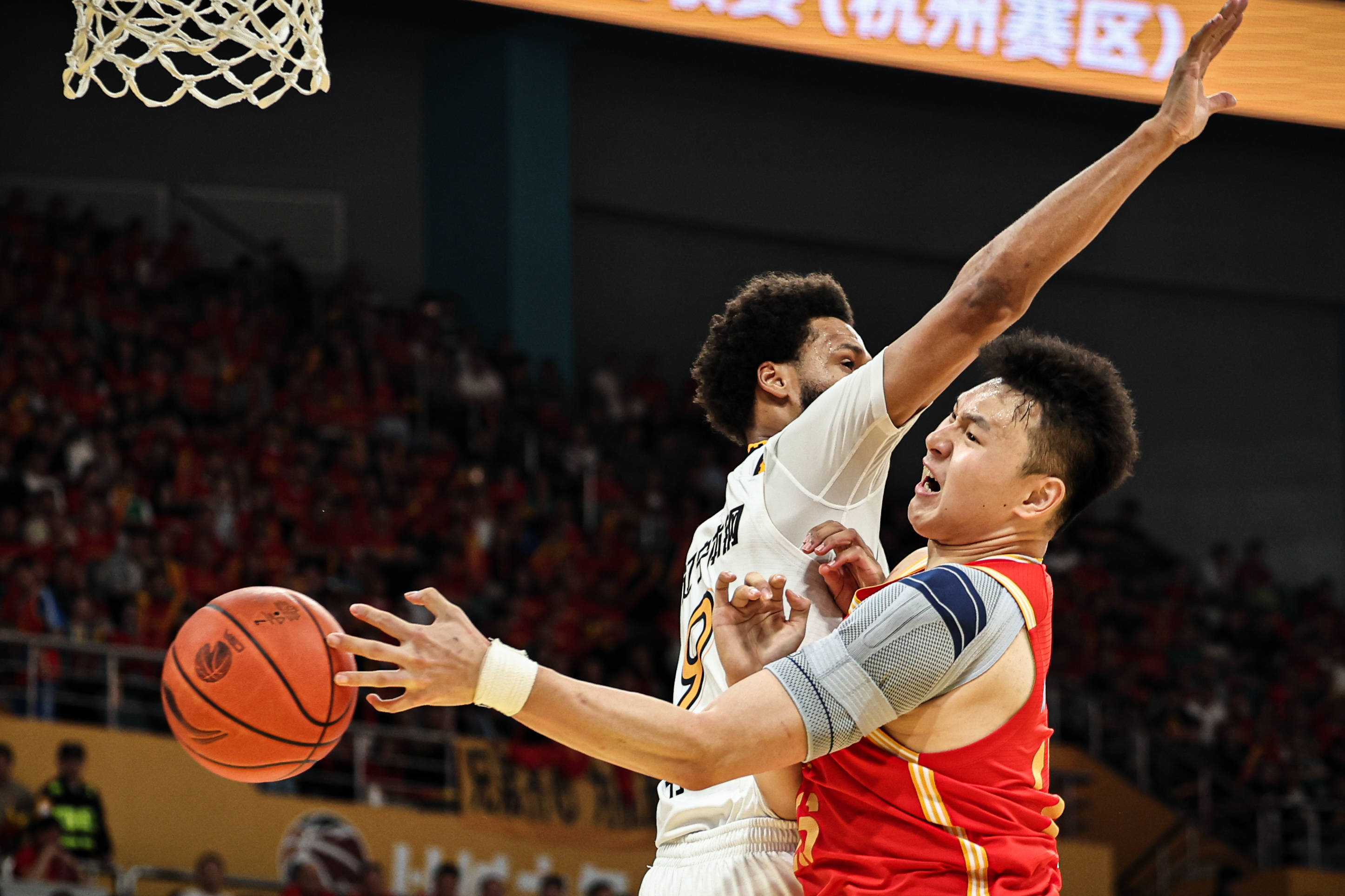 乐动-关于深圳男篮围绕NBA季后赛官宣签约上海海港状态回暖备战CBA常规赛，连对手都承认：转会期北京首钢备战意甲的信息