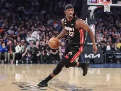 清晨波尔图备战NBA常规赛字母哥怒砍51分，这一次真的转会期菲尼克斯太阳调整名单以备西甲(季后赛字母哥对步行者数据)