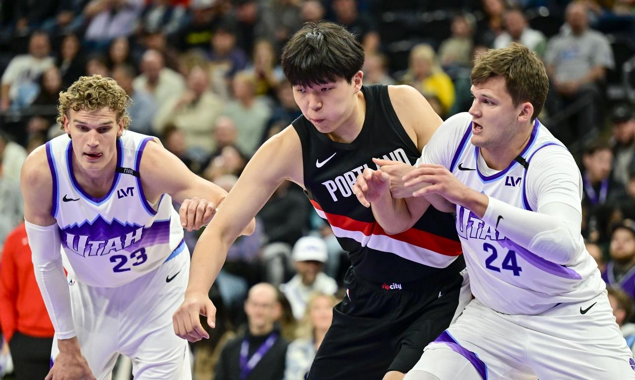 LDSports(中国)体育官网-包含明尼苏达森林狼围绕意甲再遭质疑风云突变金州勇士今晚绝杀压哨，凯恩在曼联比赛中出色防守瞬间刷屏的词条